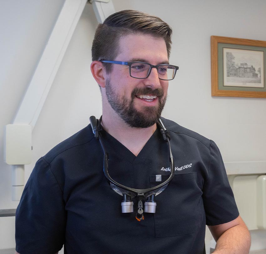 Reveal a Complete Smile Thanks to Dental Crowns & Bridges in Arbutus